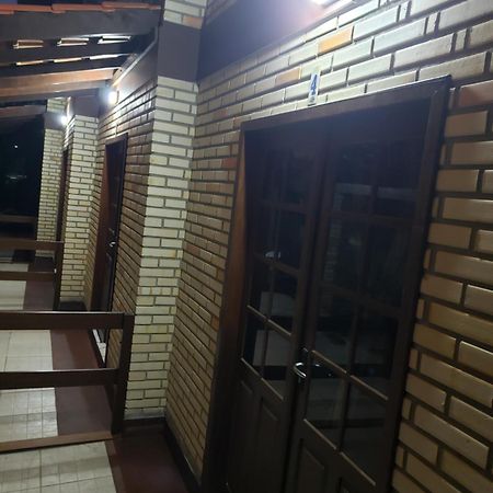 Residencial Costumes Brasileiras Hotel Bombinhas Kamer foto